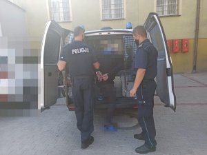 Legniczanin na gościnnych występach w Lubinie. Ukradł 2 rowery sprzed sklepów. Został ustalony i zatrzymany przez policjantów.