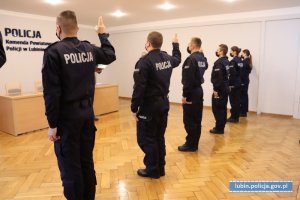 Policjanci składają ślubowanie na świetlicy lubińskiej komendy