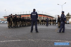 Ćwiczenia Nieetatowego Pododdziału Prewencji Policji wraz z klasą mundurową