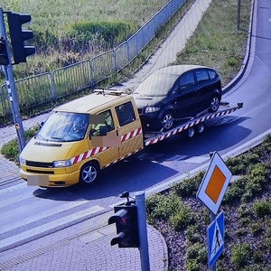 Dwoje wspólników w rękach lubińskich kryminalnych. Ukradli samochód, zamówili lawetę i sprzedali auto na złom.