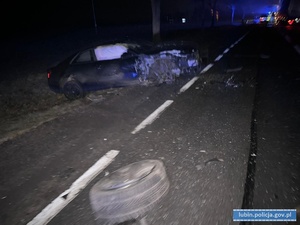 Auto po zderzeniu czołowym