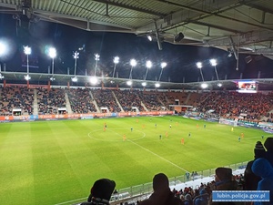 Mecz piłki nożnej na stadionie Zagłębia