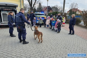 Lubińscy policjanci z wizytą w Przedszkolu.