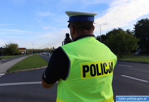 Lubińscy policjanci dbają o bezpieczną drogę do szkoły