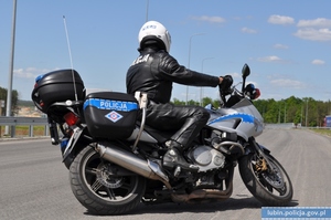 Motocyklista stracił prawo jazdy za przekroczenie prędkości