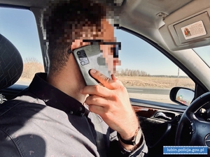 Zaczęło się od trzymania telefonu – skończyło na zatrzymaniu