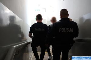 Groził śmiercią ratownikowi medycznemu i policjantom. Został tymczasowo aresztowany