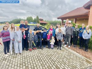 "Bezpieczne wakacje" – dzielnicowi na spotkaniu z dziećmi i młodzieżą