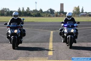 Policjanci na motocyklach