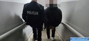 Policyjni wywiadowcy nie zwalniają tempa. Zatrzymany przez nich mężczyzna usłyszał już 21 zarzutów i to jeszcze nie koniec…