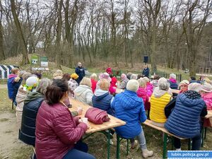 Spotkanie z seniorami w parku