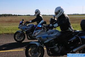 Policjanci na motocyklach