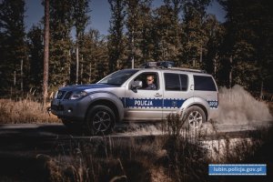 PRZYJDŹ, SPRAWDŹ, ZDECYDUJ. ZOSTAŃ POLICJANTEM. DNI OTWARTE LUBIŃSKIEJ KOMENDY.