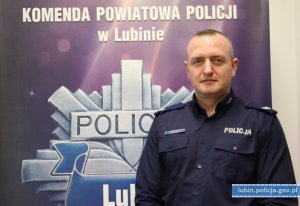 Dzielnicowy Łukasz Mosiołek