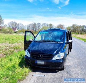 Odzyskany przez policjantów mercedes