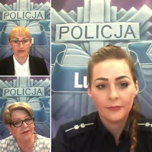 Policjantka podczas spotkania z seniorami online wspólnie z przedstawicielką ZUS i Kierownikiem Domu Dziennego Pobytu Senior