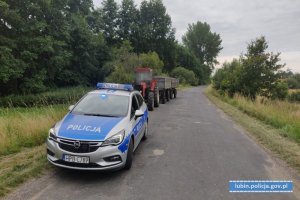 Pijany traktorzysta i bez uprawnień zatrzymany przez lubińskich policjantów.